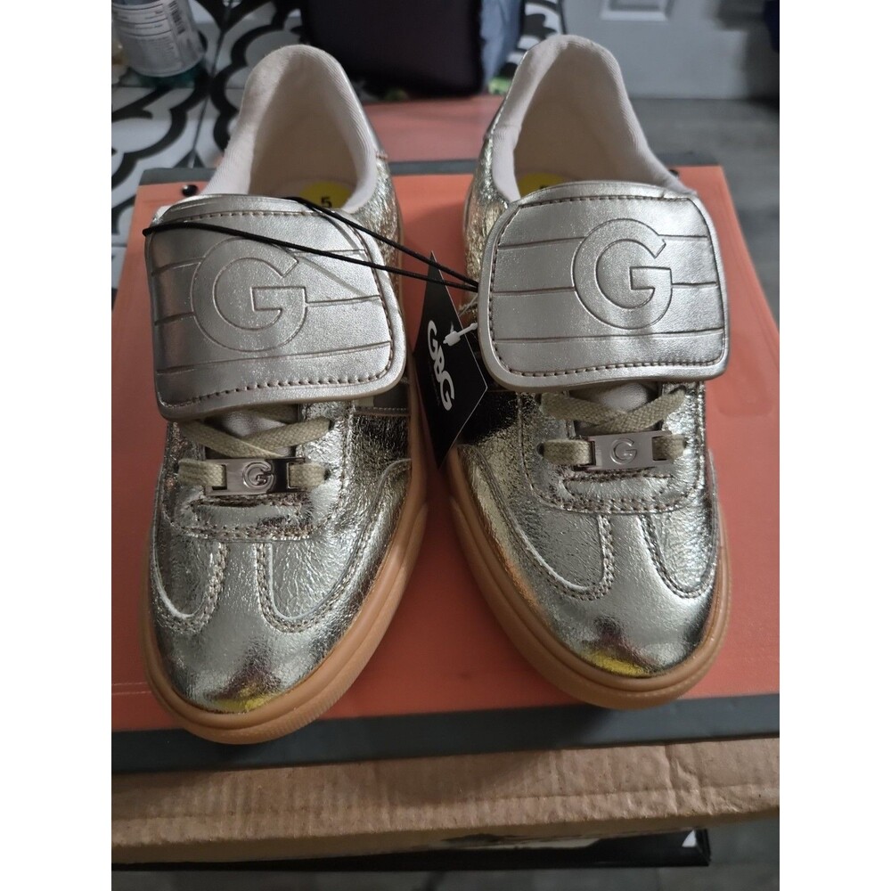 GBG Los Angeles By Guess Olimpia Gold Sneakers Sz 5